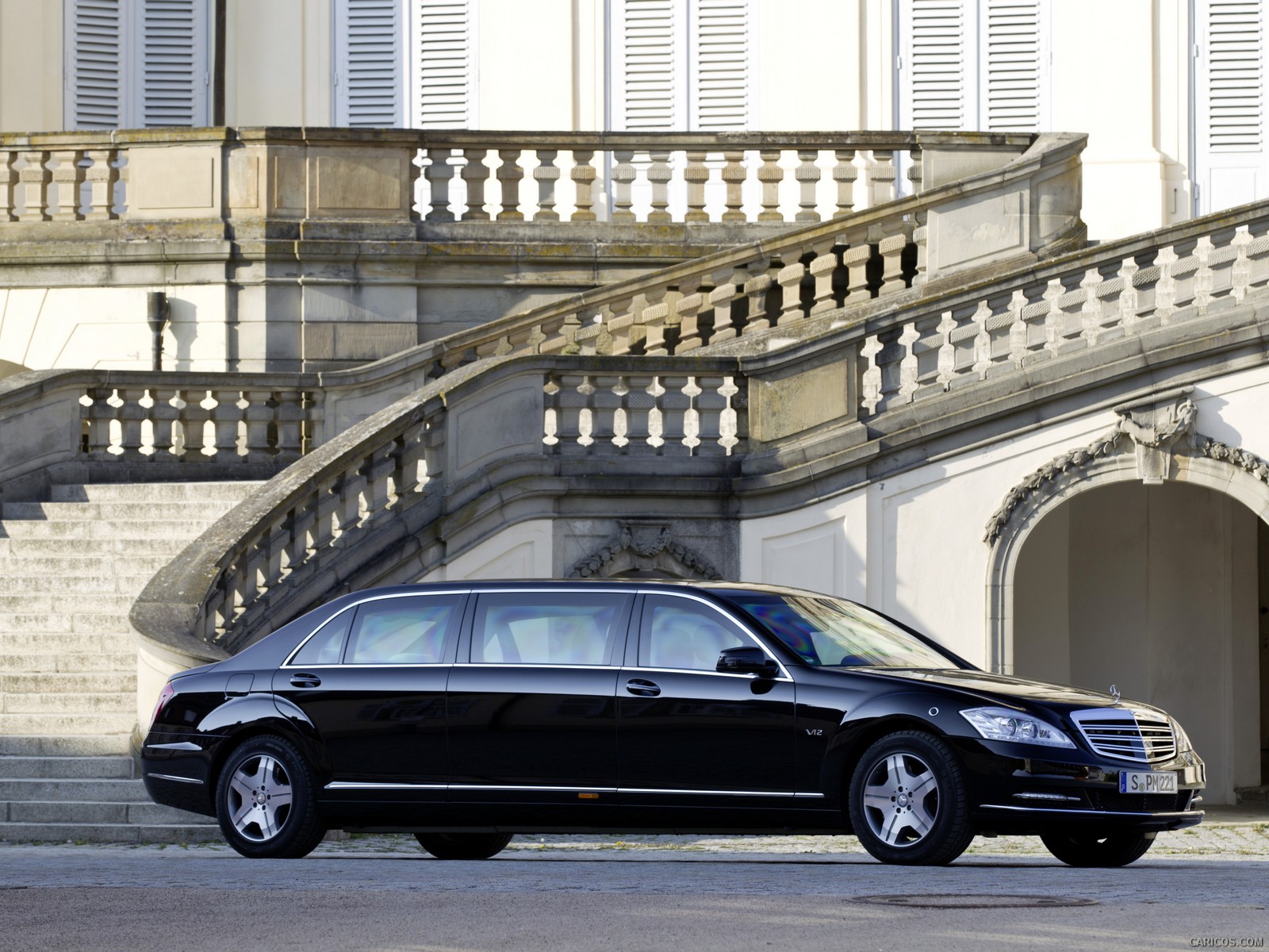 Mercedes-Benz S600 Pullman Guard  - Side, #14 of 24