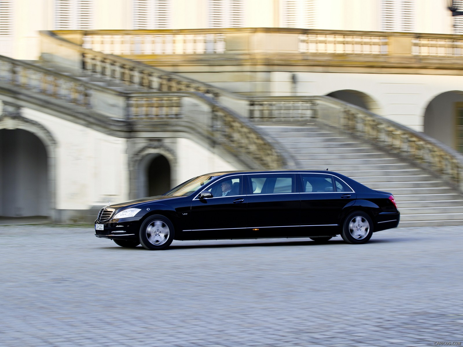 Mercedes-Benz S600 Pullman Guard  - Side, #16 of 24