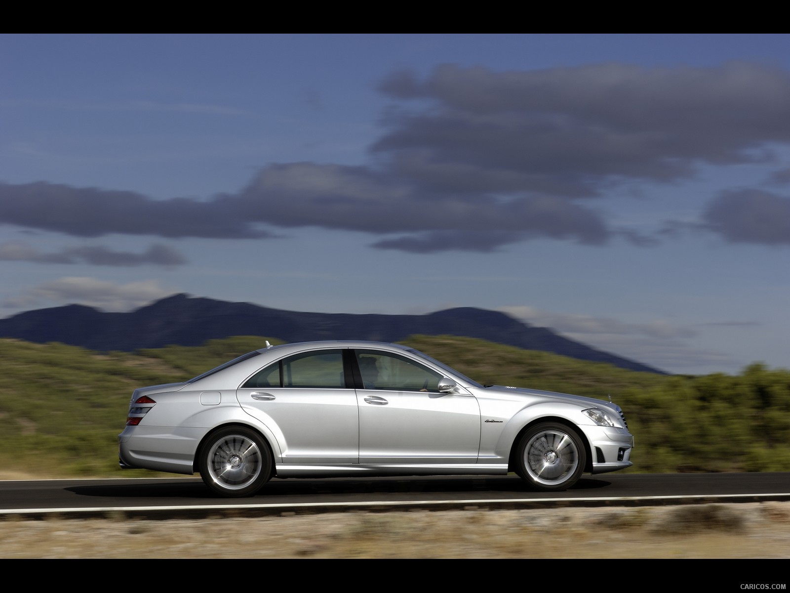Mercedes-Benz S63 AMG (2010)  - Side, #4 of 12