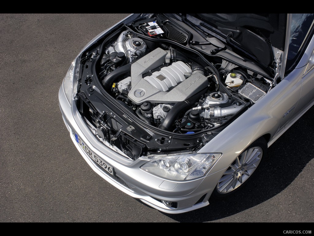 Mercedes-Benz S63 AMG (2010)  - Engine