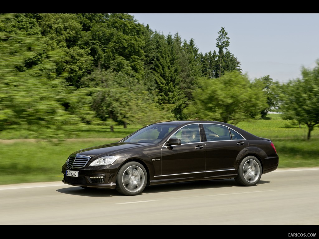 Mercedes-Benz S63 AMG (2011)  - Side