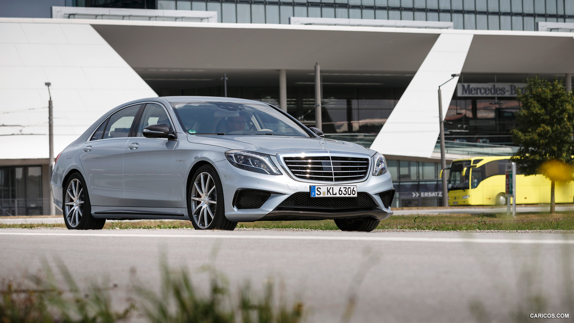Mercedes-Benz S63 AMG W222 (2014)  - Front, #32 of 102