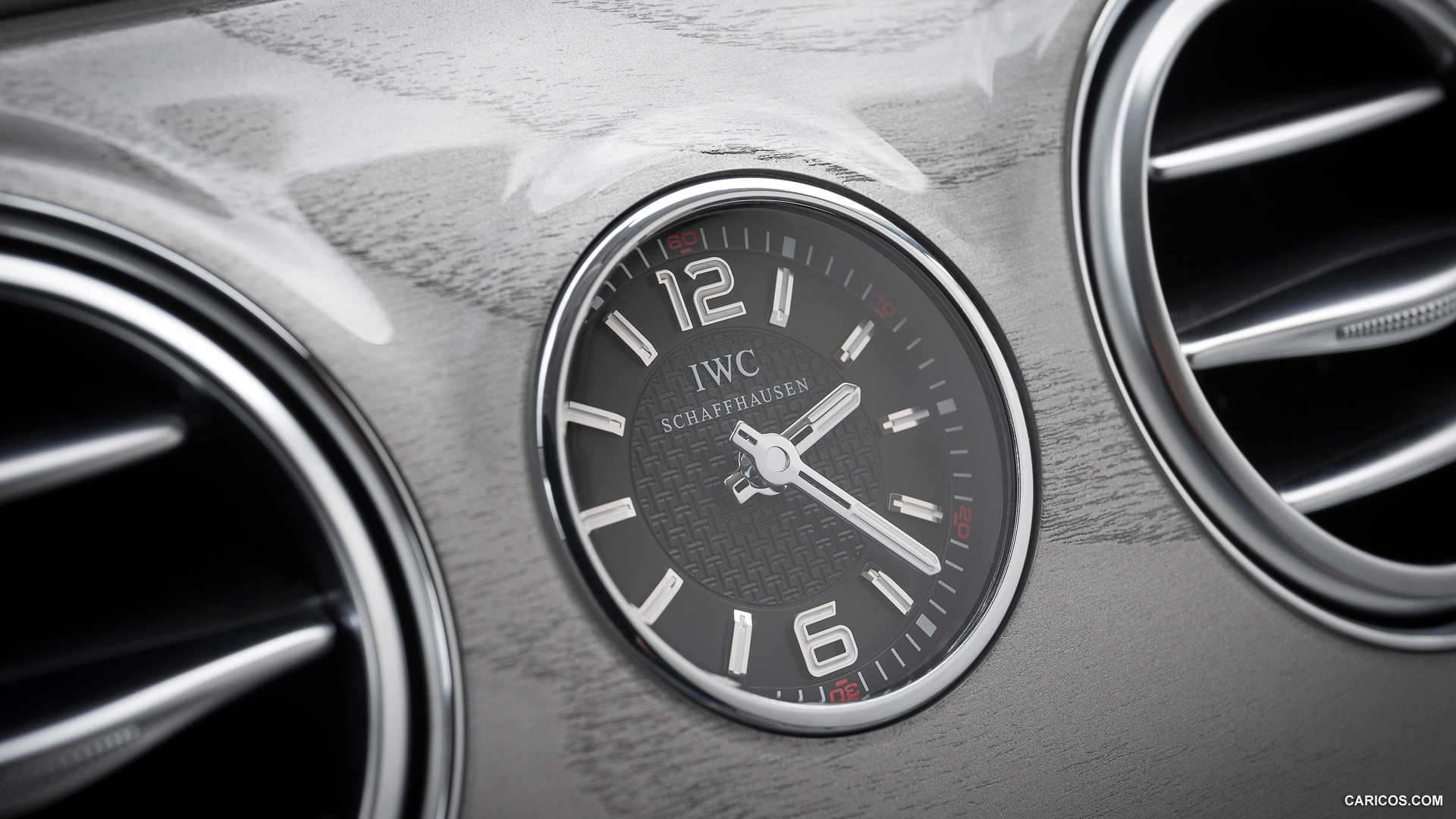 Mercedes-Benz S63 AMG W222 (2014) IWC Schaffhausen Dashboard Clock - Interior Detail, #43 of 102