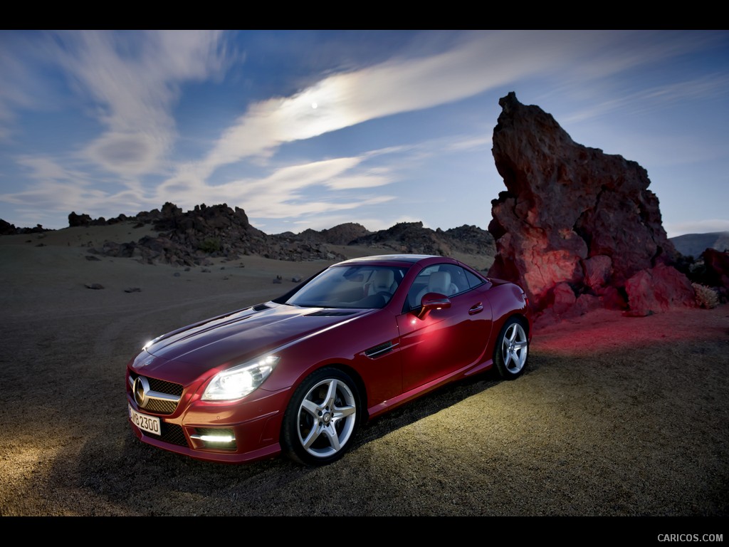 Mercedes-Benz SLK (2012)  - Front Left Quarter 