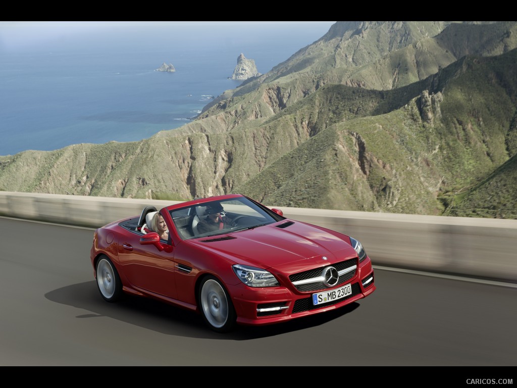 Mercedes-Benz SLK (2012)  - Front Right Quarter 