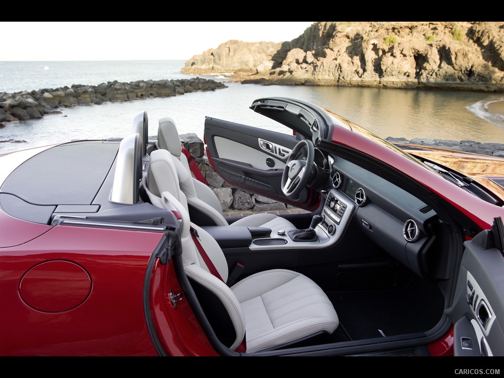 Mercedes-Benz SLK (2012)  - Interior