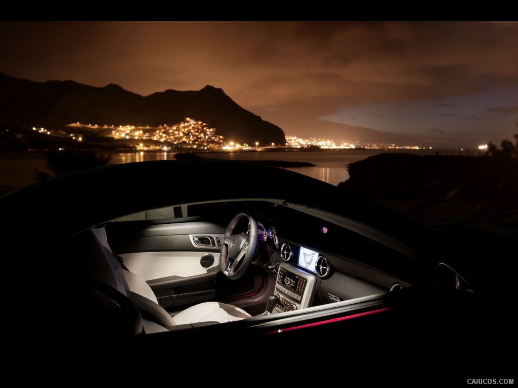 Mercedes-Benz SLK (2012)  - Interior