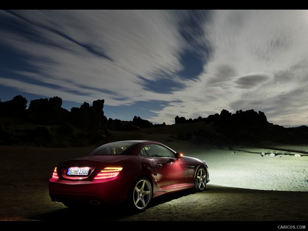 Mercedes-Benz SLK (2012)  - Rear Right Quarter 