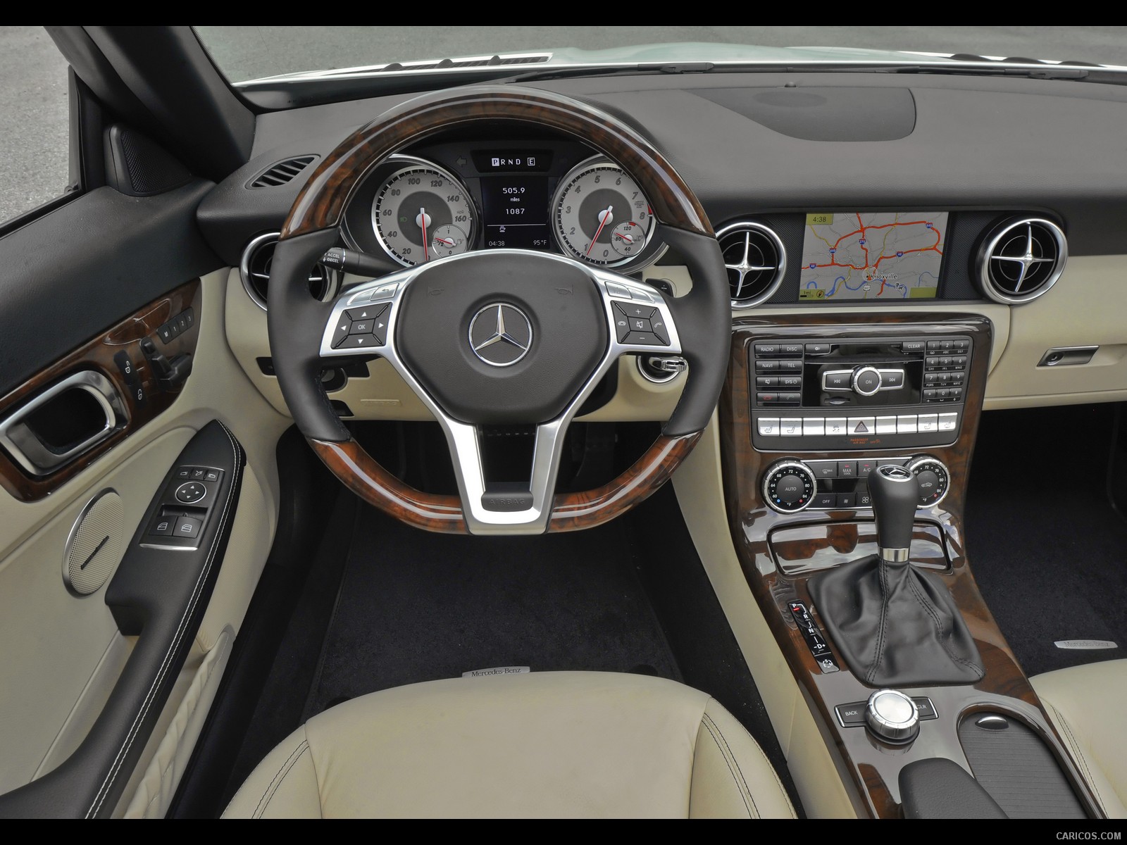 Mercedes-Benz SLK350 (2012)  - Interior, #54 of 88