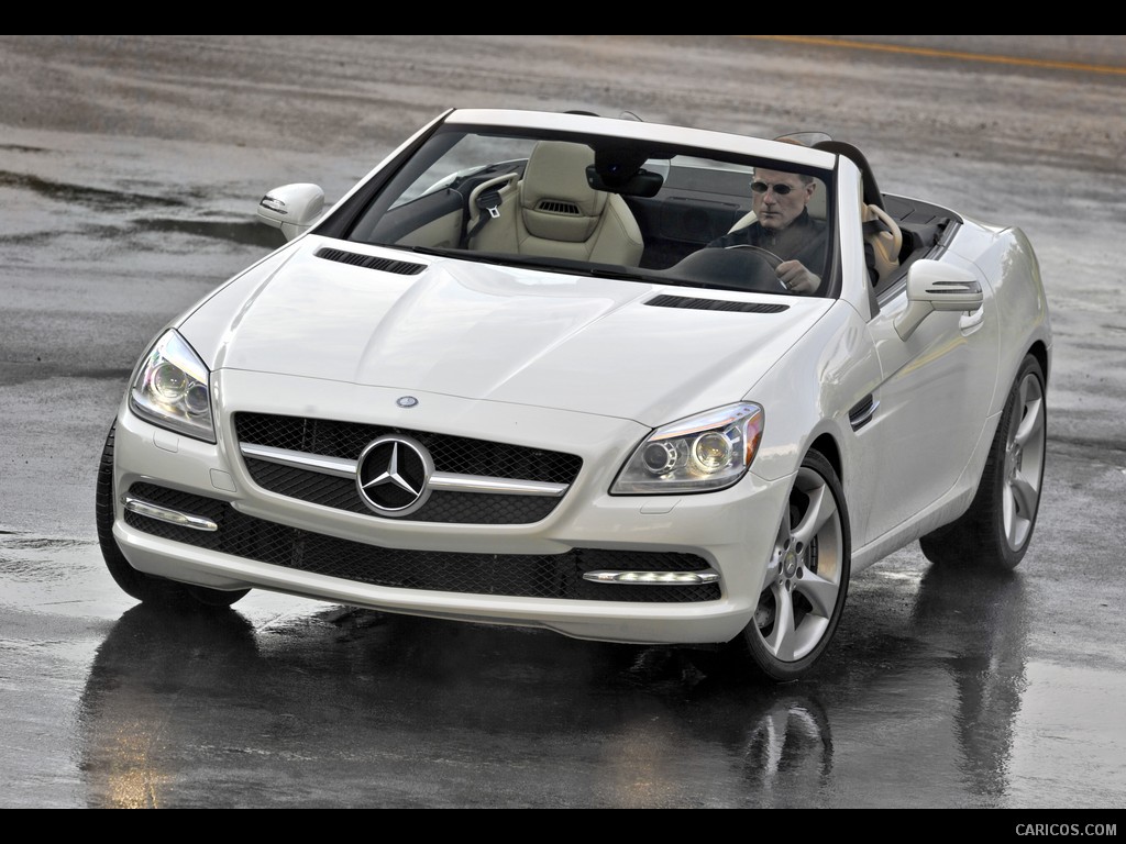 Mercedes-Benz SLK350 (2012)  - Front 