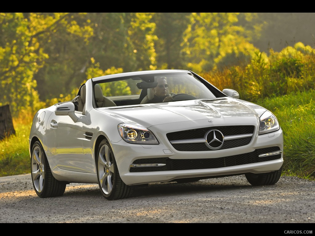 Mercedes-Benz SLK350 (2012)  - Front 