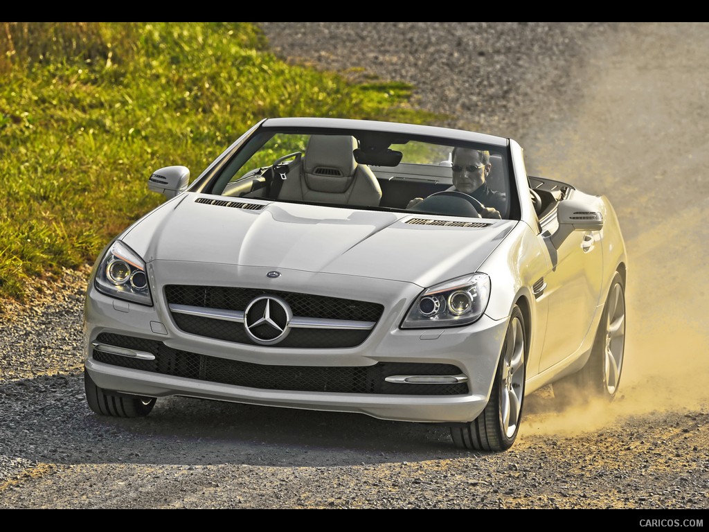 Mercedes-Benz SLK350 (2012)  - Front 