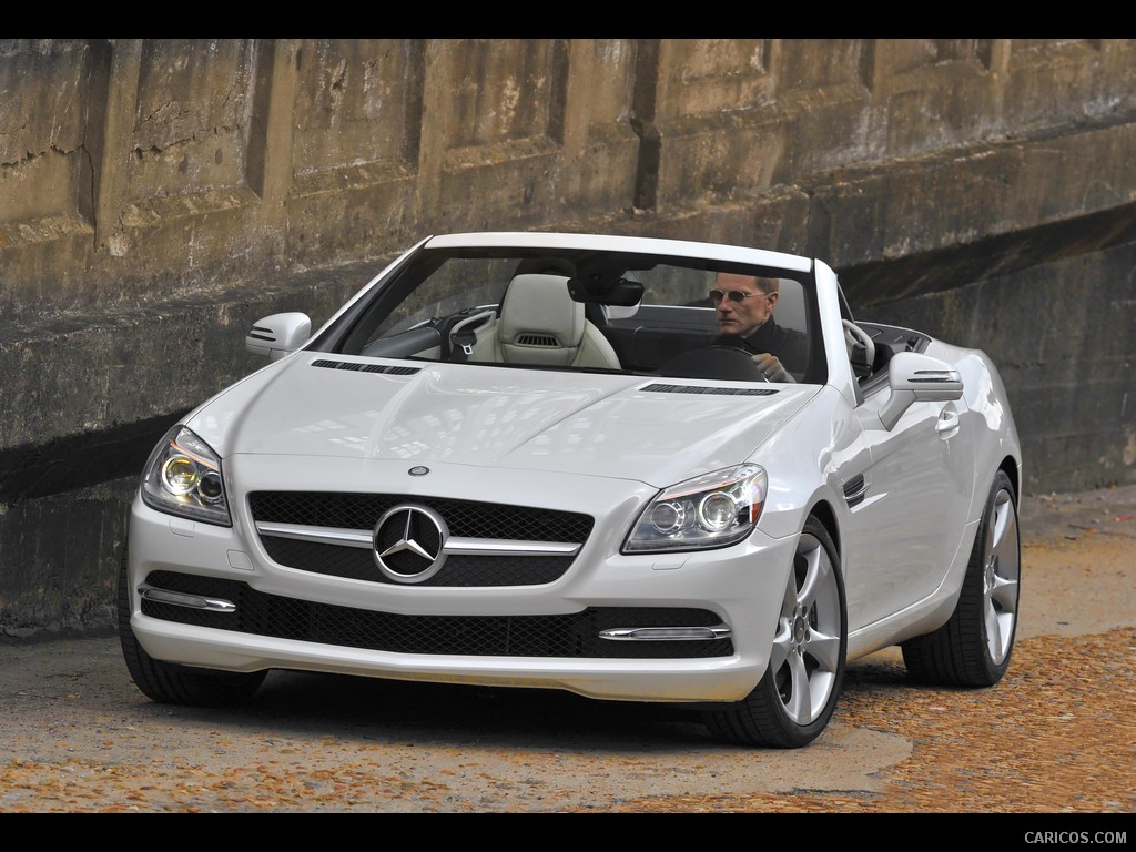 Mercedes-Benz SLK350 (2012)  - Front 