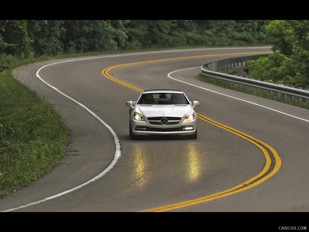 Mercedes-Benz SLK350 (2012)  - Front 