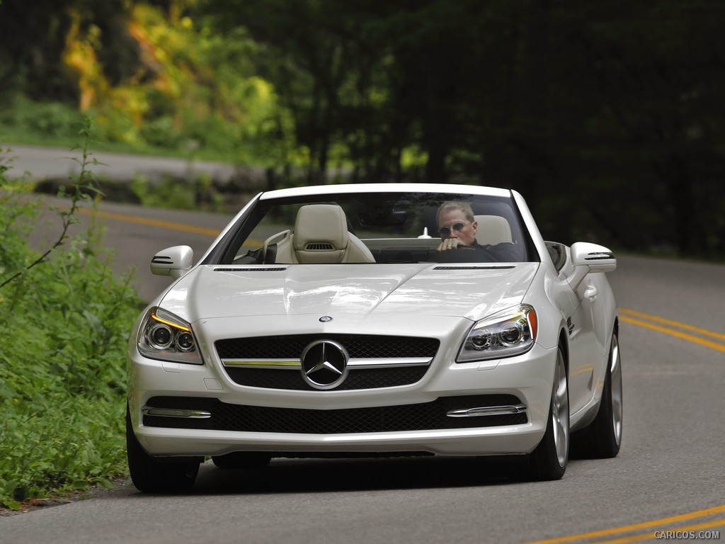 Mercedes-Benz SLK350 (2012)  - Front 