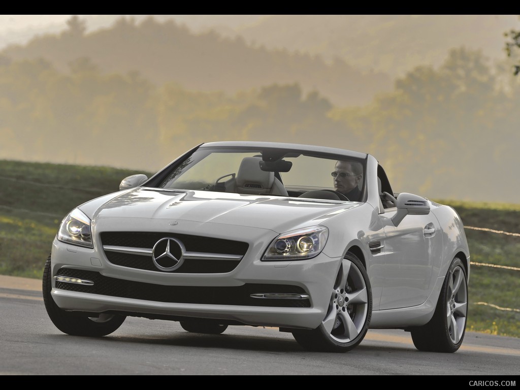 Mercedes-Benz SLK350 (2012)  - Front 