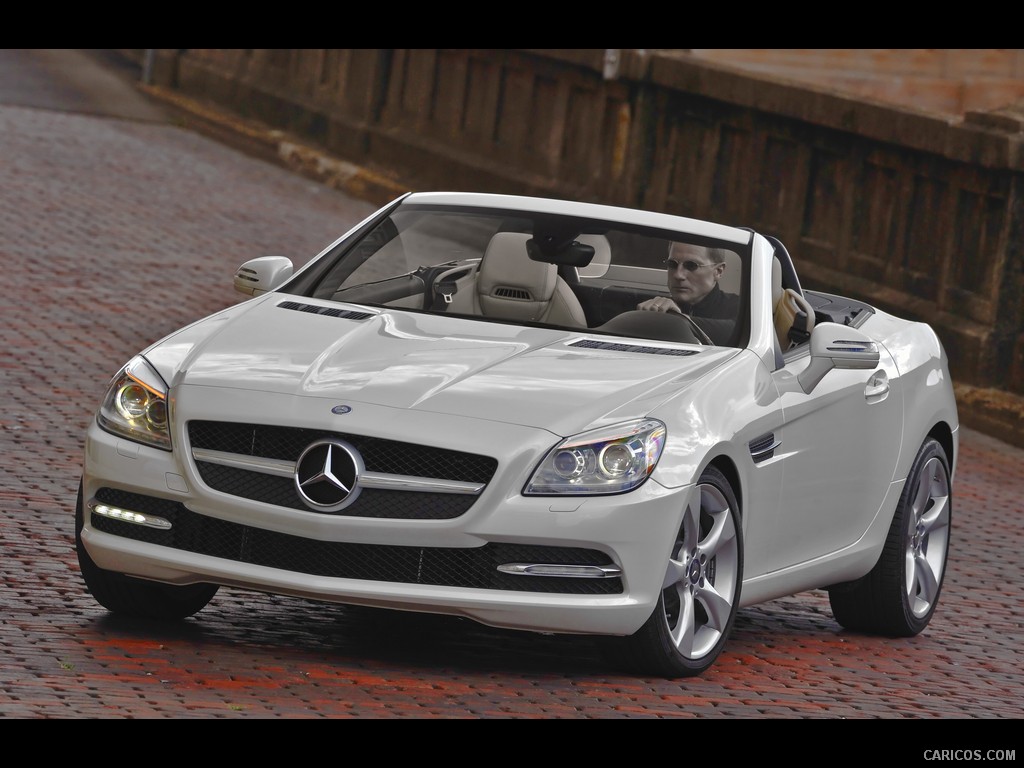 Mercedes-Benz SLK350 (2012)  - Front 