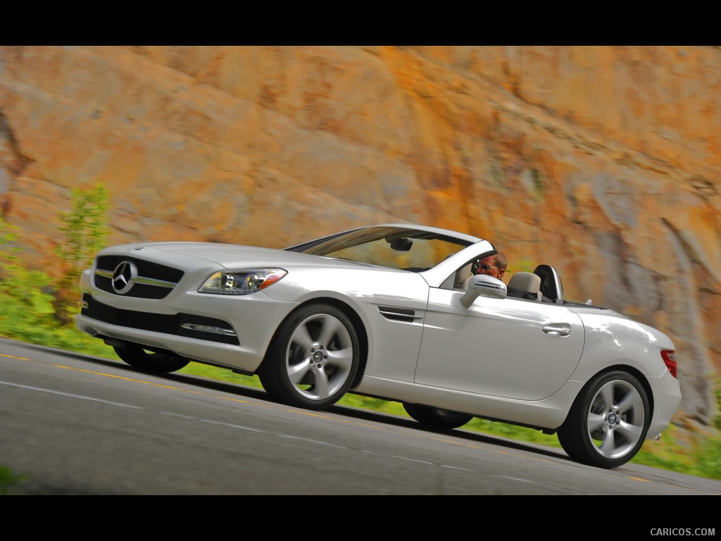 Mercedes-Benz SLK350 (2012)  - Front 