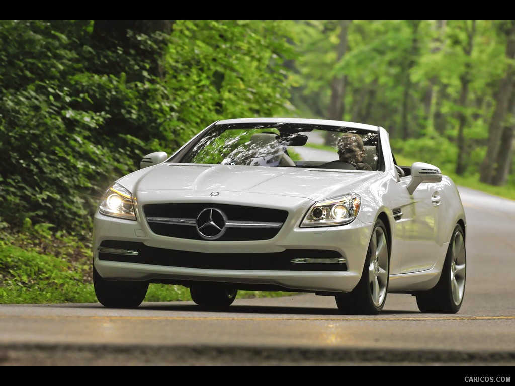 Mercedes-Benz SLK350 (2012)  - Front 