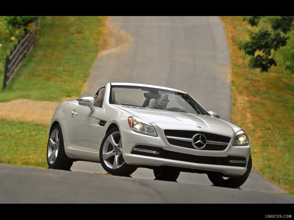 Mercedes-Benz SLK350 (2012)  - Front 