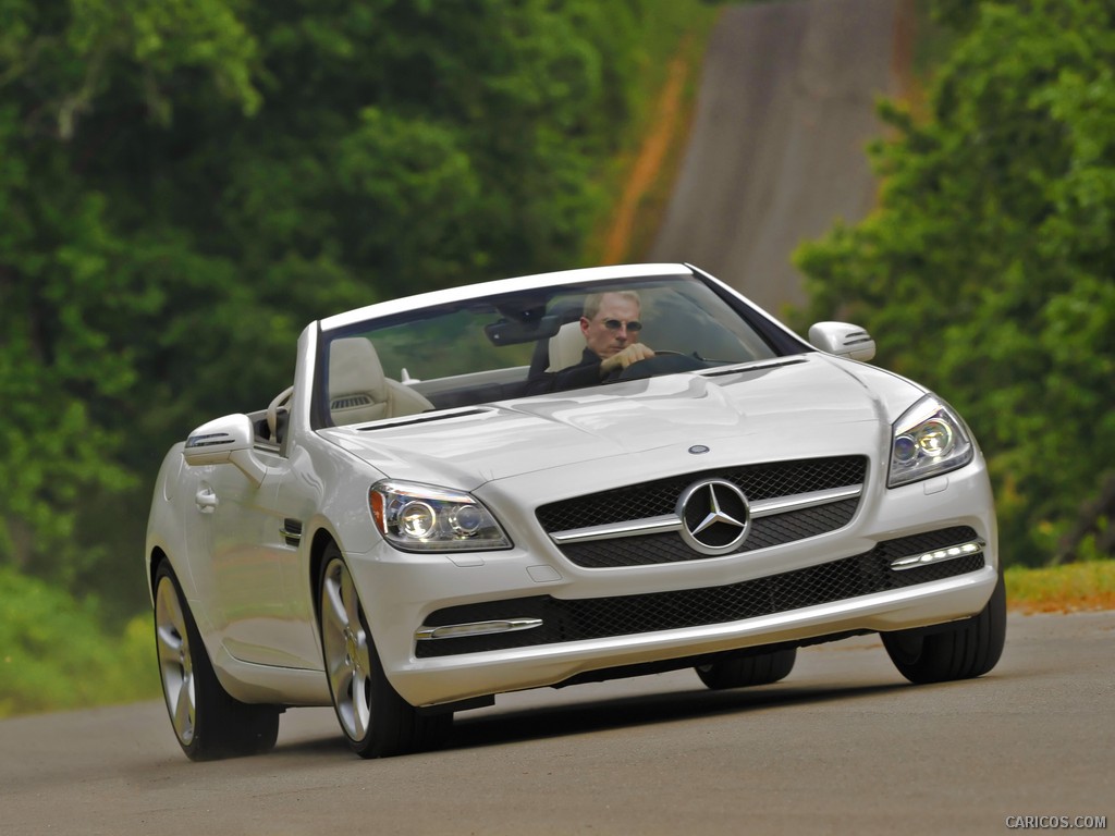 Mercedes-Benz SLK350 (2012)  - Front 