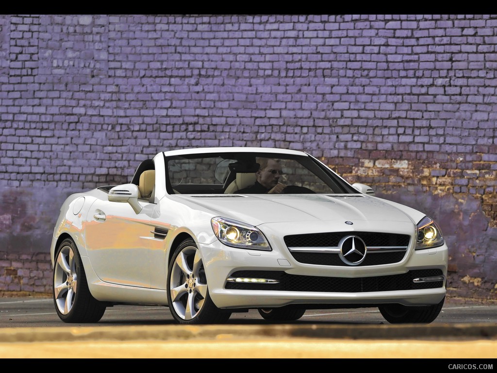 Mercedes-Benz SLK350 (2012)  - Front 