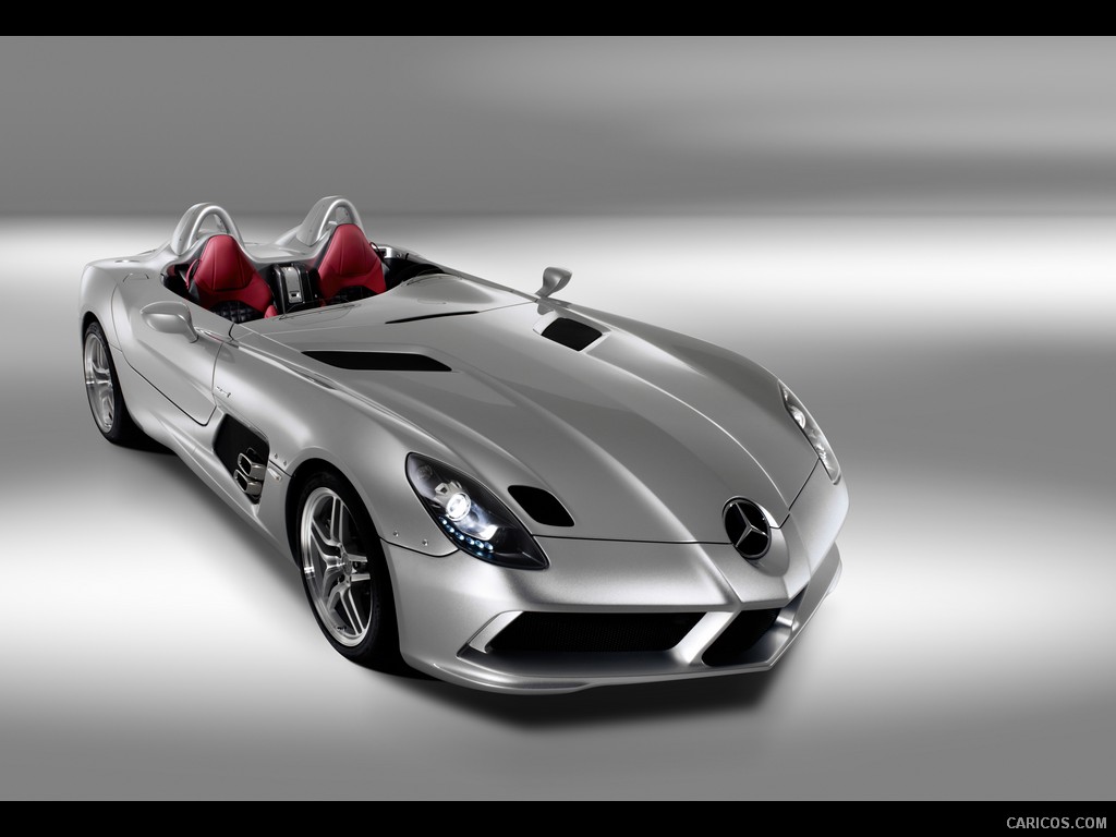 Mercedes-Benz SLR Stirling Moss  - Front Right Quarter 