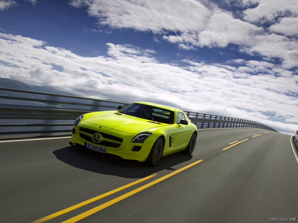 Mercedes-Benz SLS AMG E-CELL Concept  - Front