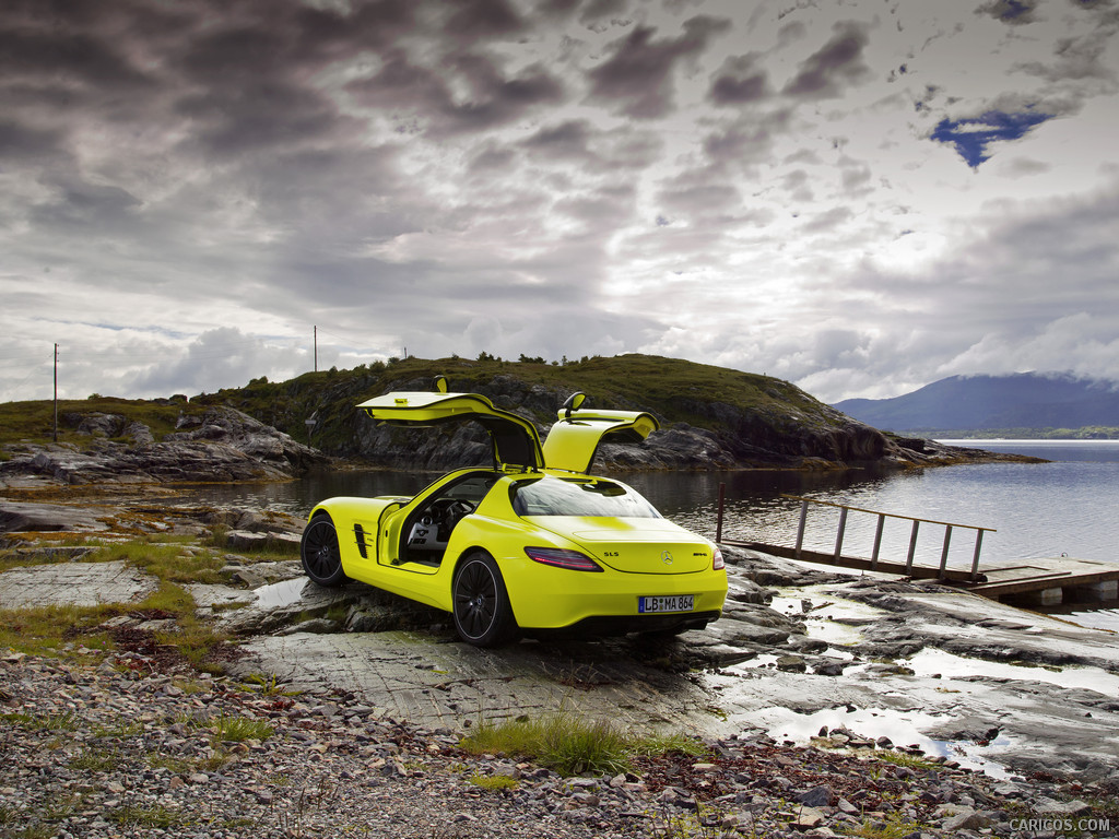 Mercedes-Benz SLS AMG E-CELL Concept  - Rear