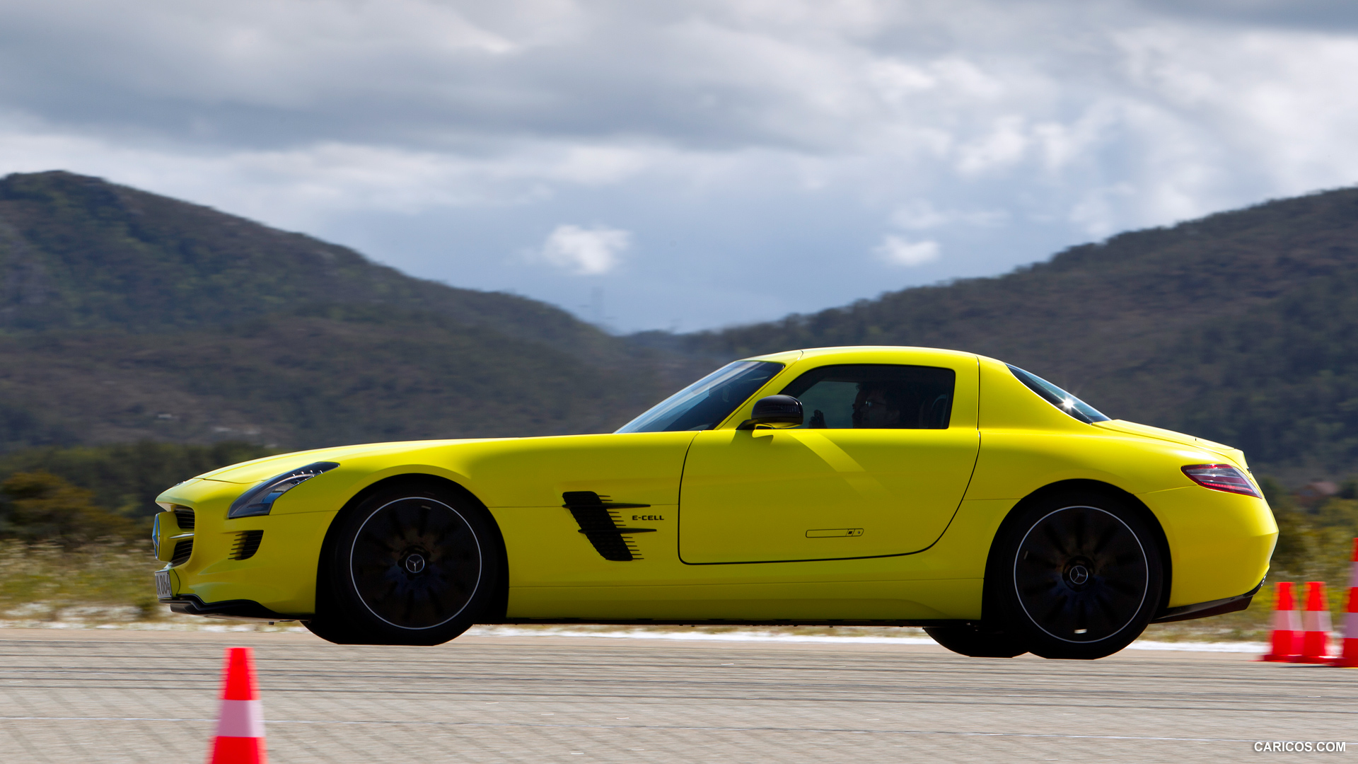 Mercedes-Benz SLS AMG E-CELL Concept  - Side, #12 of 60