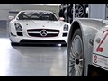 Mercedes-Benz SLS AMG GT3  - Front Angle View Photo