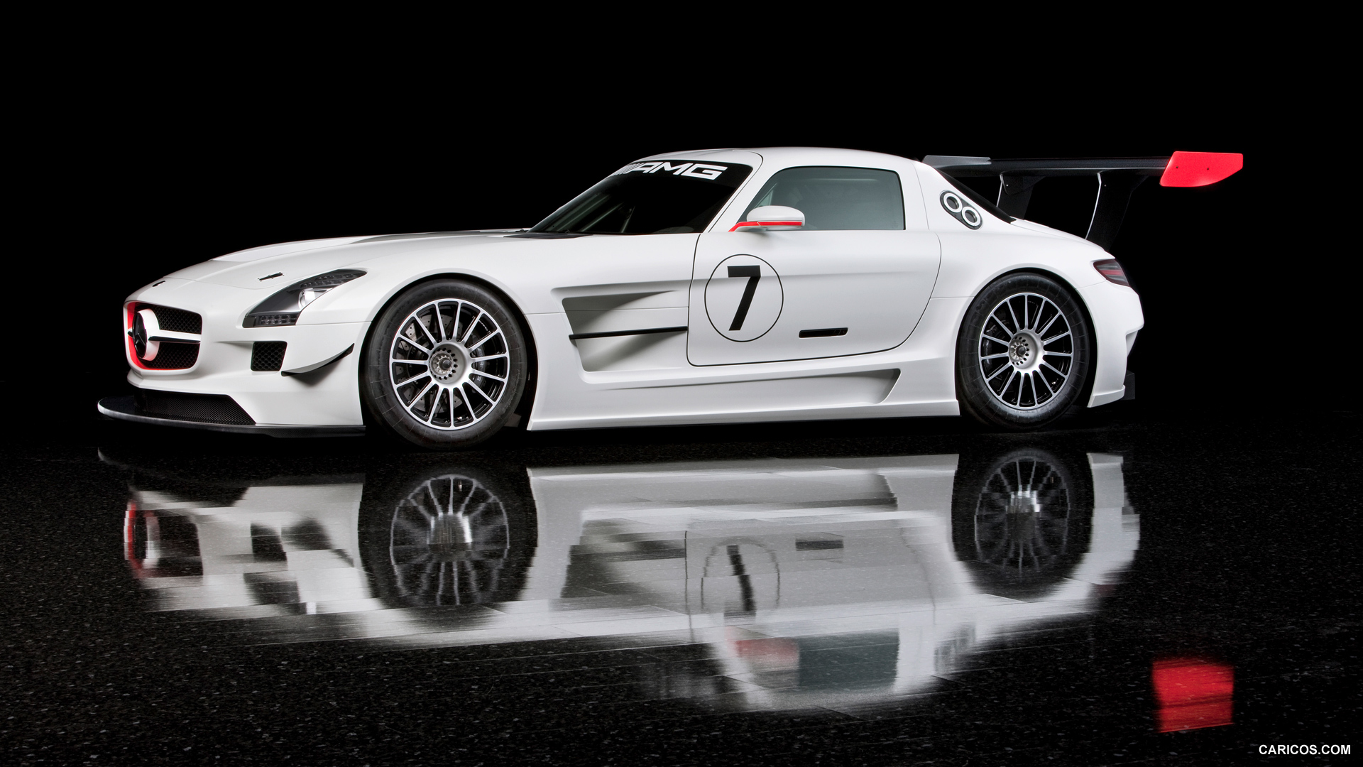 Mercedes-Benz SLS AMG GT3  - Side View Photo, #9 of 30