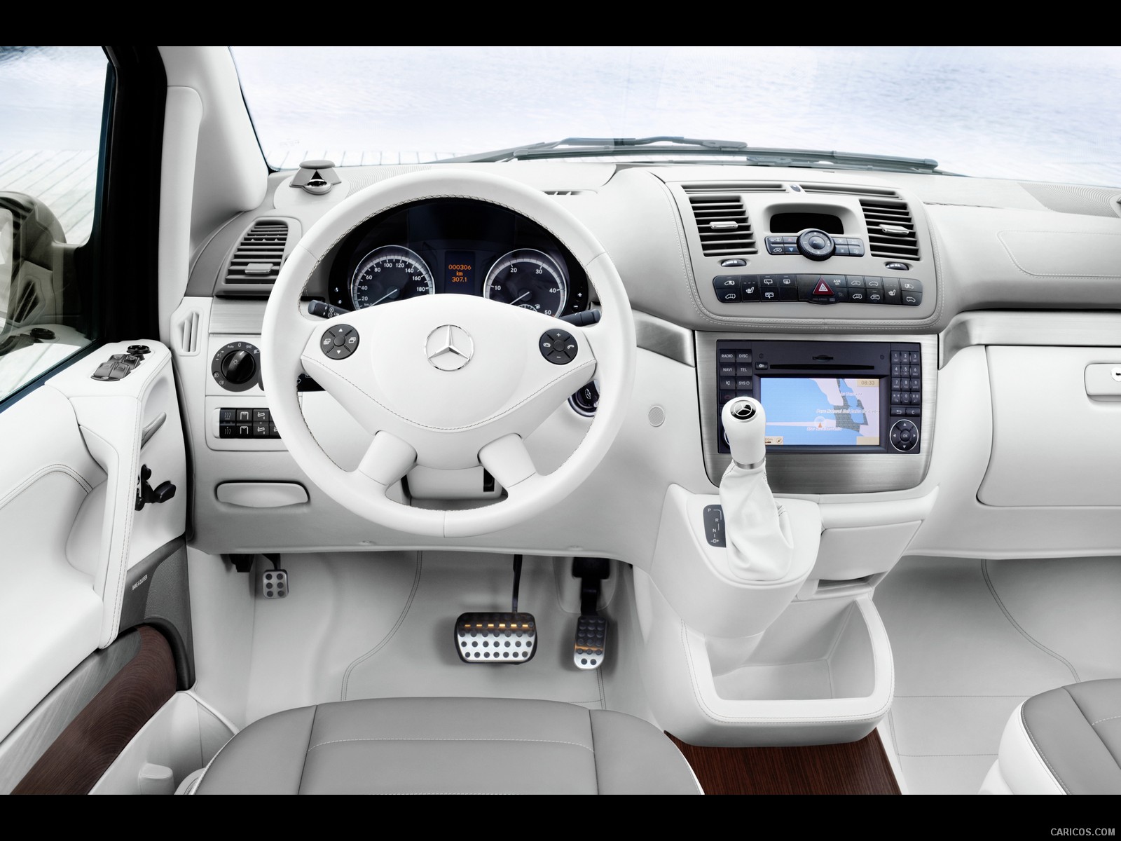 Mercedes-Benz Viano Vision Pearl  - Interior, #17 of 36