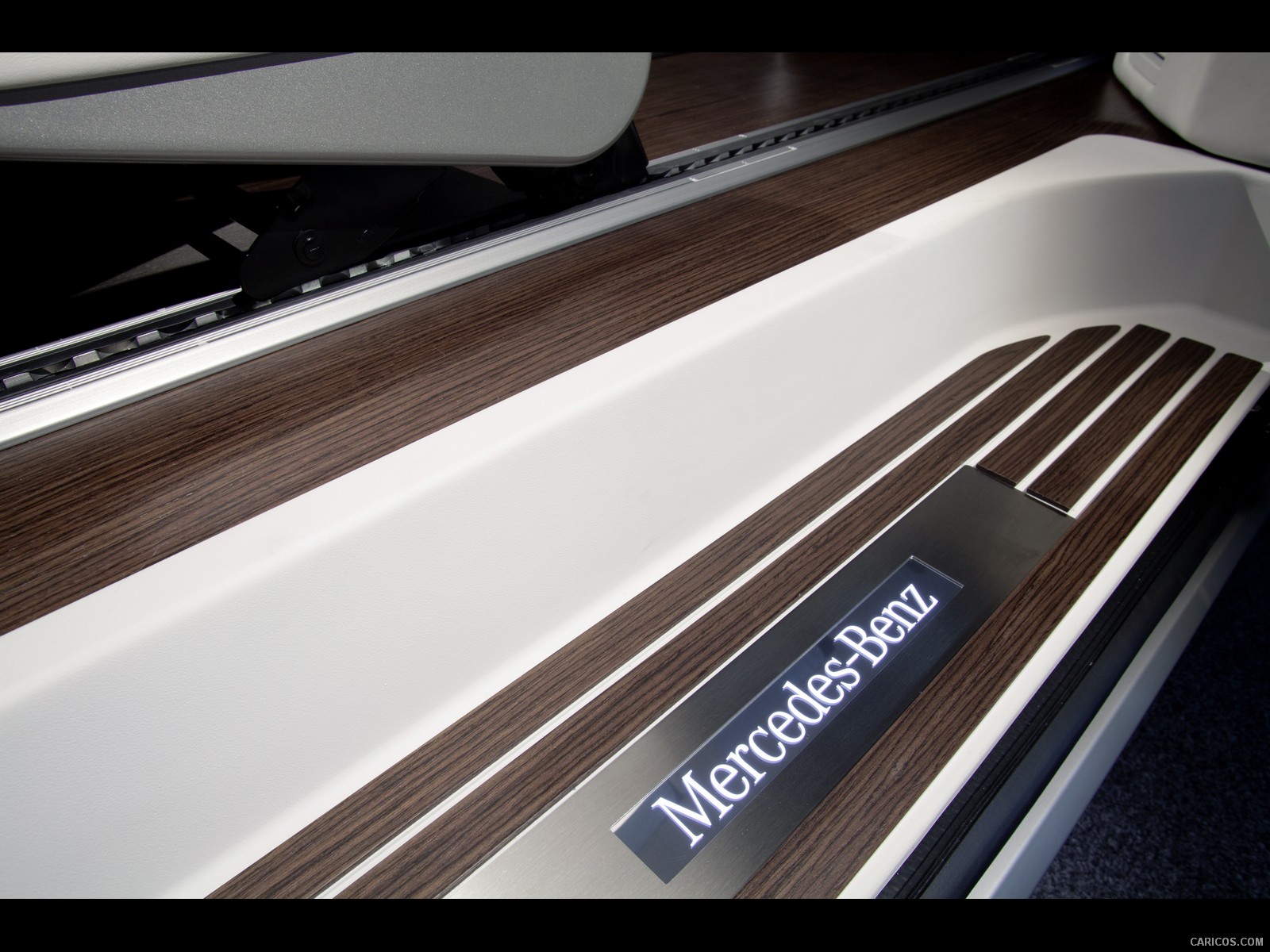 Mercedes-Benz Viano Vision Pearl  - Interior, #24 of 36