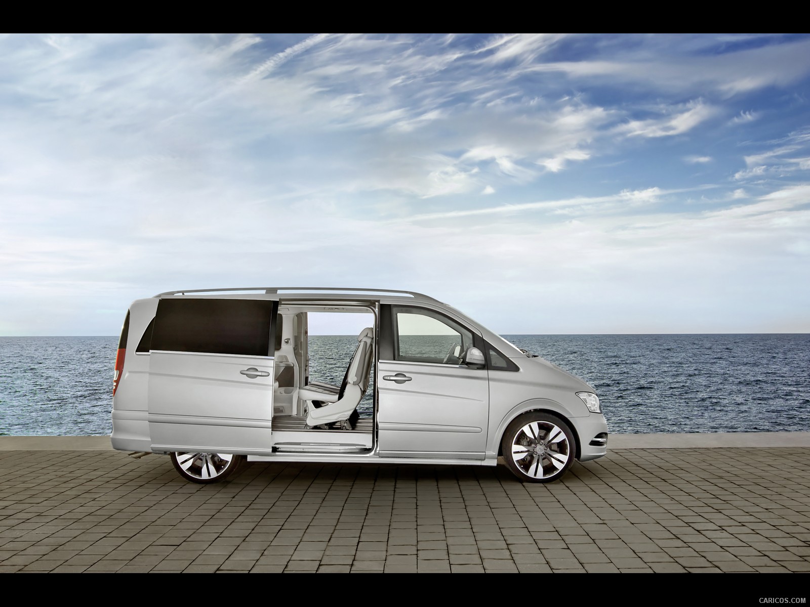 Mercedes-Benz Viano Vision Pearl  - Side, #8 of 36