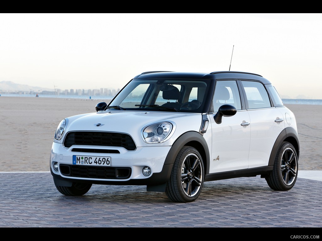 Mini Countryman (2011)  - Front Left Quarter 