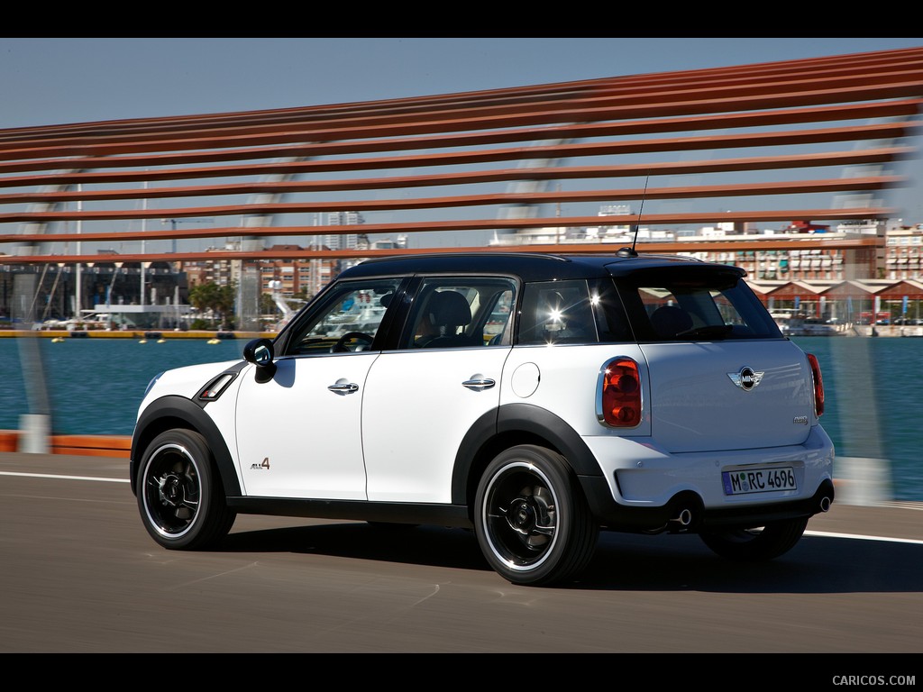 Mini Countryman (2011)  - Rear Left Quarter 