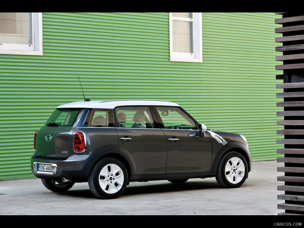 Mini Countryman (2011)  - Rear Right Quarter 